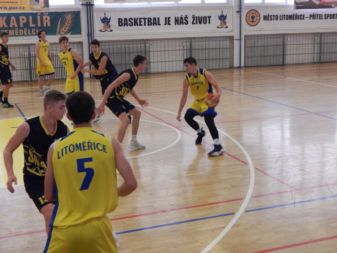 U19